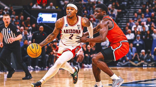 ARIZONA WILDCATS Trending Image: Caleb Love leads Arizona into Sweet 16 with team-first approach: 'He's been an amazing teammate'